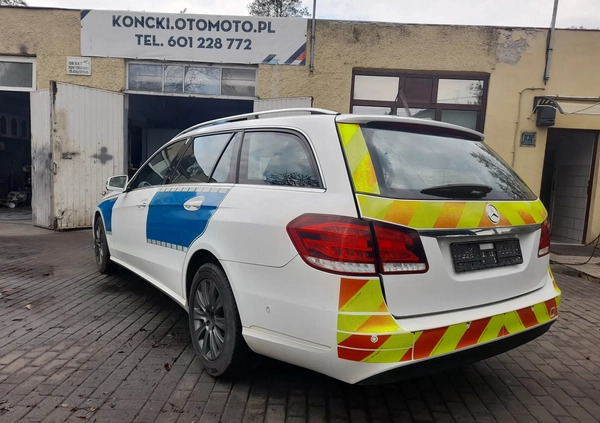 Mercedes-Benz Klasa E cena 39900 przebieg: 530000, rok produkcji 2015 z Ostroróg małe 46